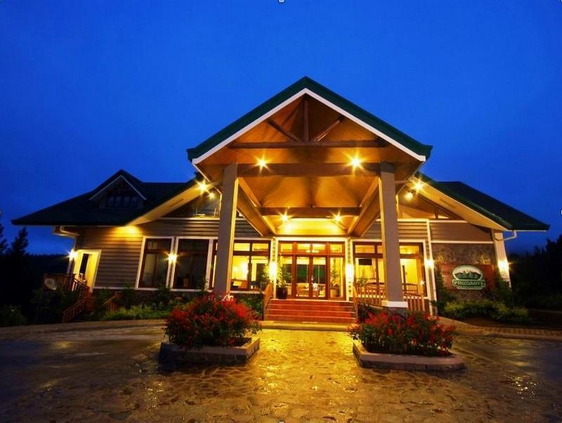 Pinegrove Lodge Mountain Resort Cagayán de Oro Exterior foto